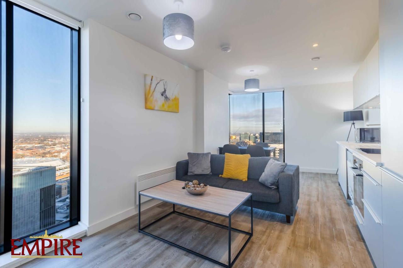 Stylish 2 Bed On Broad Street!